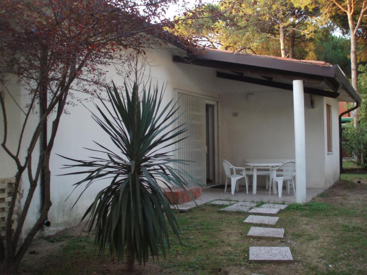 Villa Maila Бибионе Екстериор снимка