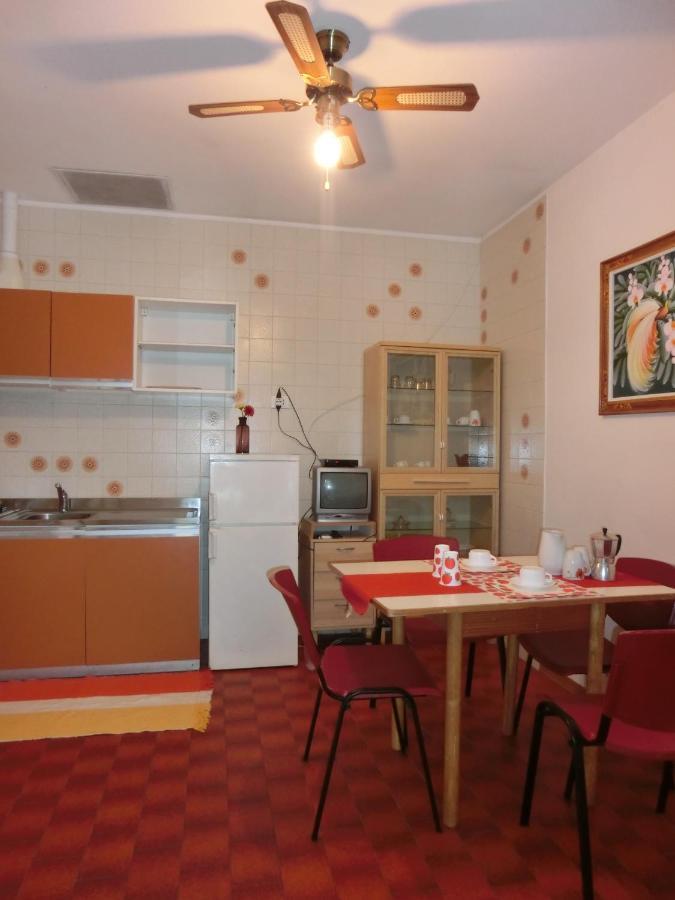 Villa Maila Бибионе Екстериор снимка