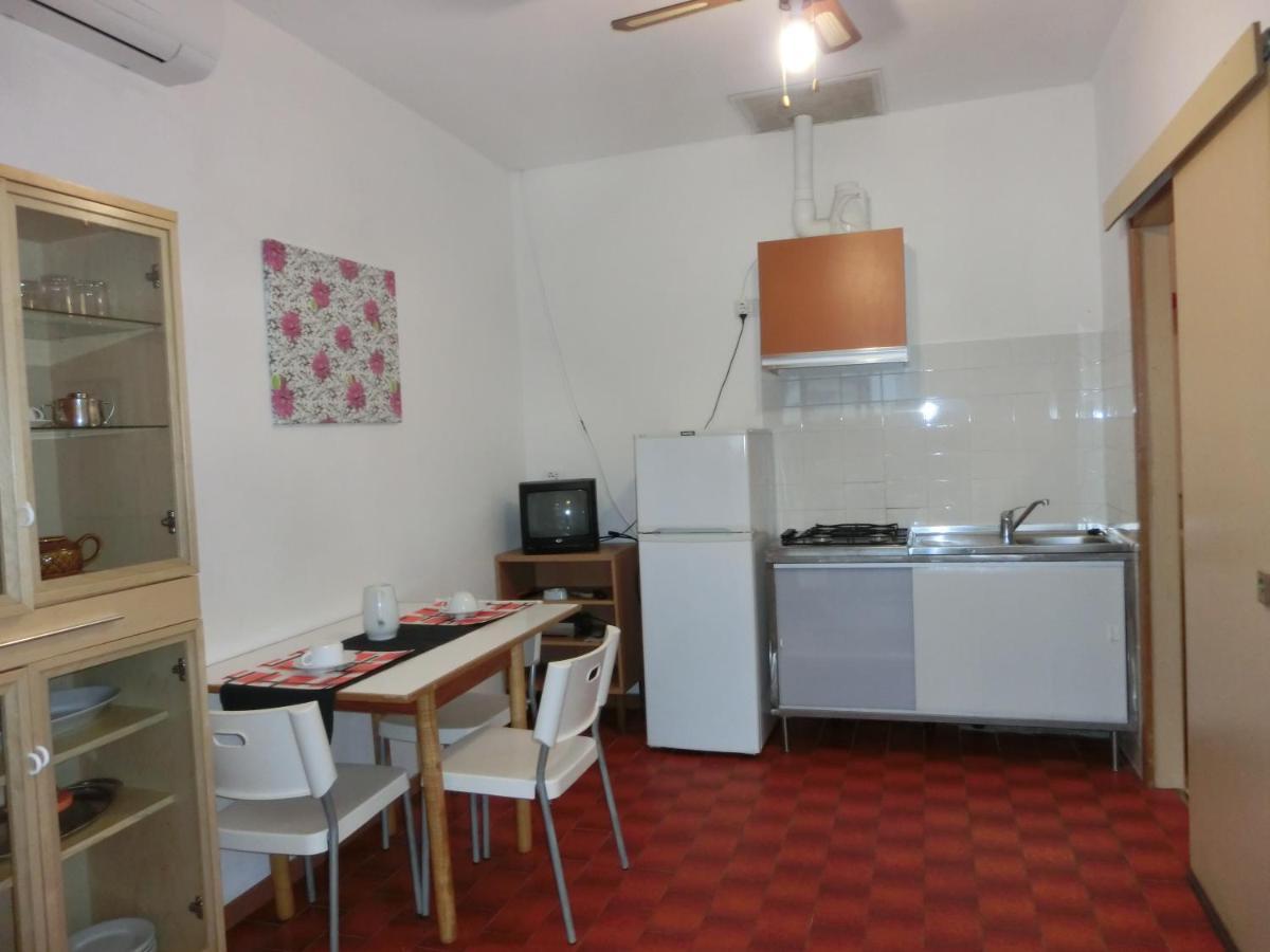 Villa Maila Бибионе Екстериор снимка